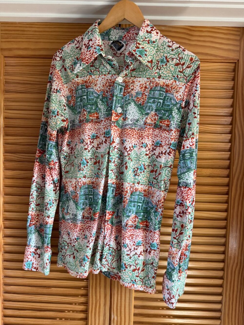 Rare Vintage 1970s Campus Sportswear Novelty Print Button-Up Shirt